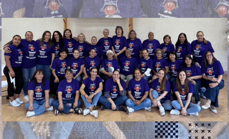 RECONOCEN A LA MAESTRA LUCY CONTRERAS