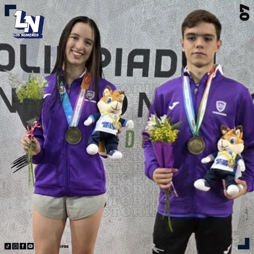 Valeria y Santiago son oro en Natación